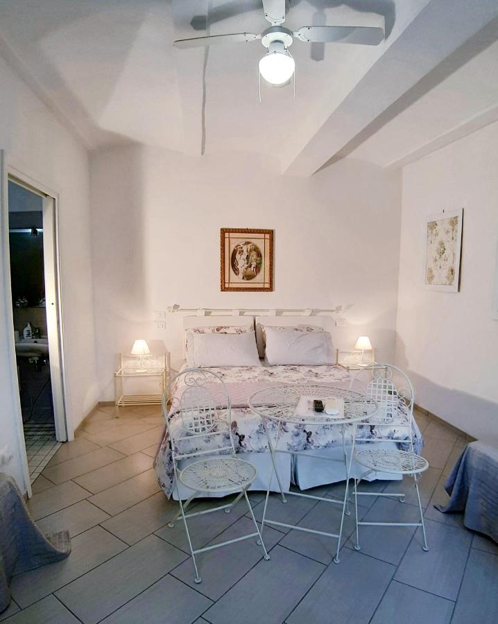 Dimora & Arte B&B Canneto sull'Oglio Luaran gambar